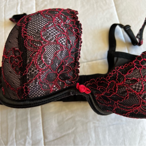 Cacique Lace Plug Bra 44B - Picture 3 of 9